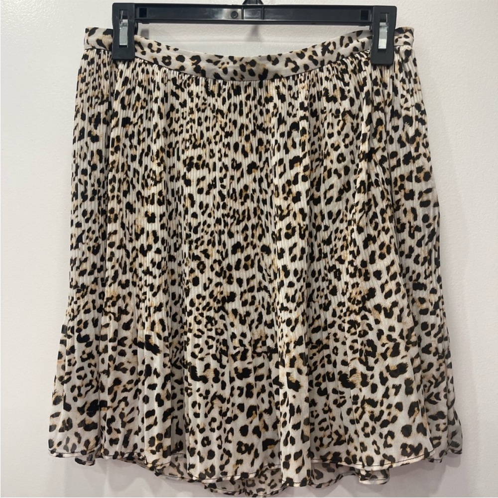 Banana Republic skirt pleaded double lined